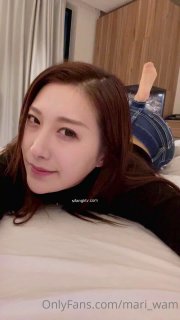 清纯美眉吃鸡啪啪 小贫乳 小粉穴 淫水超多都拉丝了 被多姿势输出 拔吊狂射 像天女散花满天飞